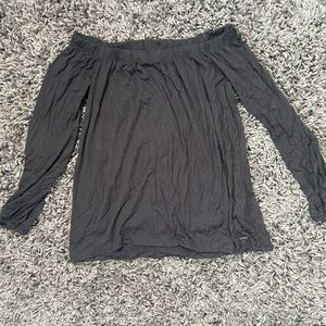 hollister off the shoulder long sleeve